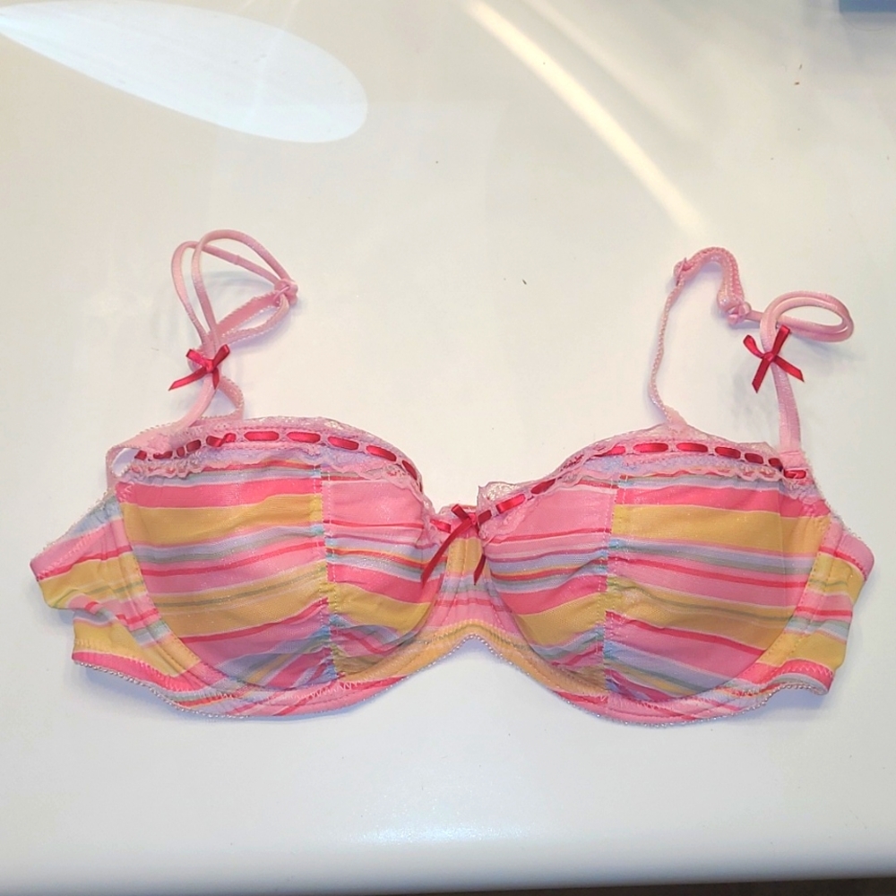 Beautiful striped underwire 34d